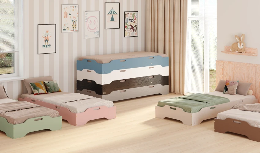 Drewniane łóżka nakładane TILA 8 wykonane ze sklejki sosnowej w różnych kolorach